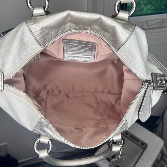 RARE Coach Ashley Leather Satchel White and Silver with Strap - Picture 8 of 9